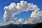 02 Un cuore di nuvole primaverili  per le montagne del cuore